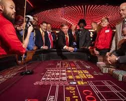 VIP Roulette table interface on slot menang123 platform showing live dealer feed and betting controls